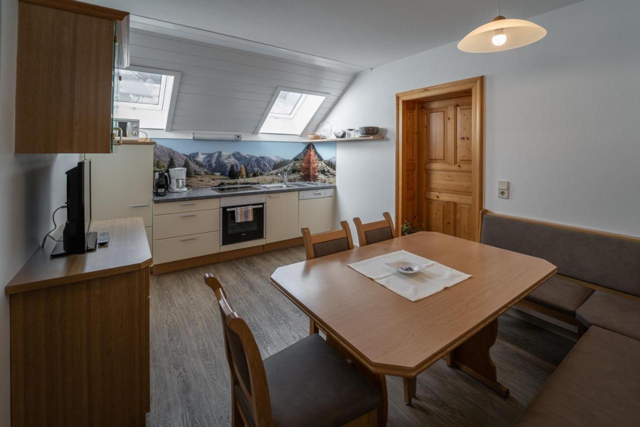 Landhotel - Apartments Bauer Hintergöriach Buitenkant foto