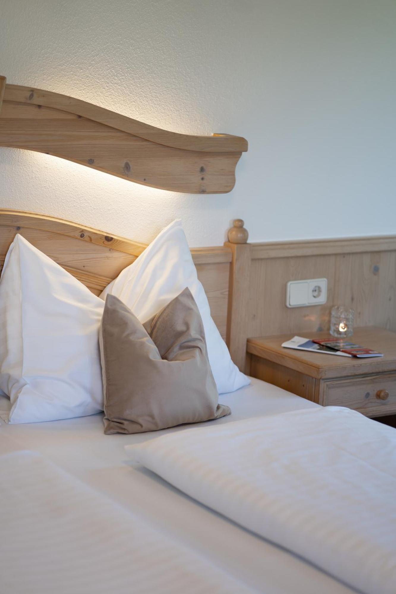 Landhotel - Apartments Bauer Hintergöriach Buitenkant foto